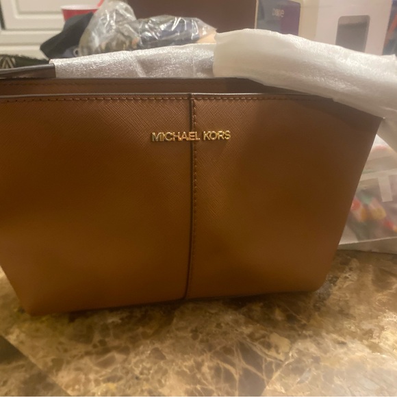 Michael Kors Handbags - Michael Kors Jet Set Travel Tan Crossbody Tote with Gold Hardware